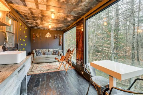 Campton House | Secluded Red River Gorge Cabin w/Rooftop Deck!