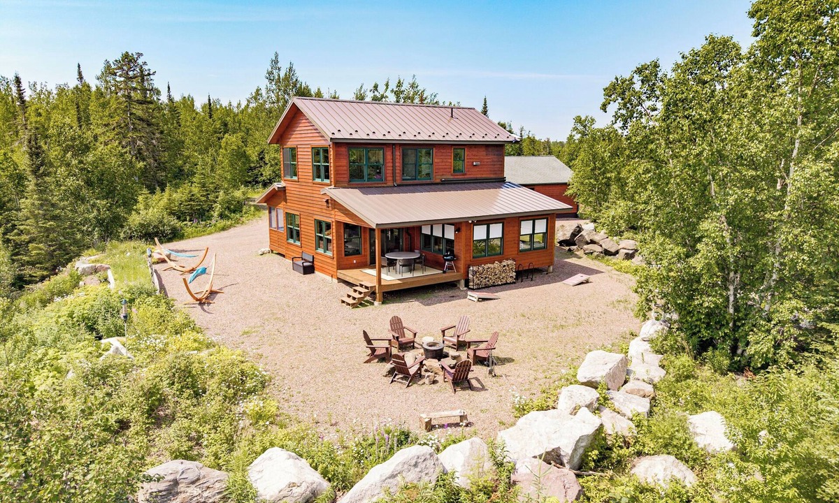Little Marais House | Secluded retreat with breathtaking views of Lake Superior and private Hot Tub