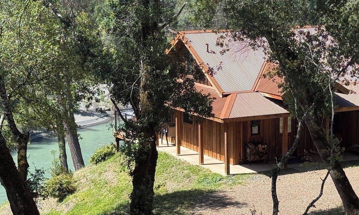 Covelo Cabin | Secluded River Retreat