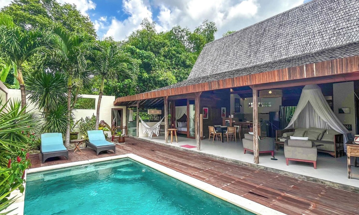 Banjar Semer Villa | Secluded Romantic Retreat near Trendy Beach Bars in Umalas
