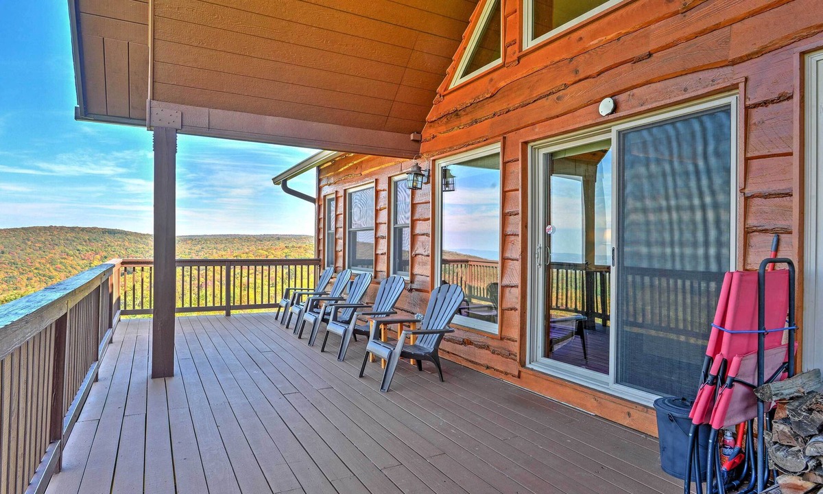 Stahlstown House | Secluded Somerset House w/ Mtn View & 4 + Acres!