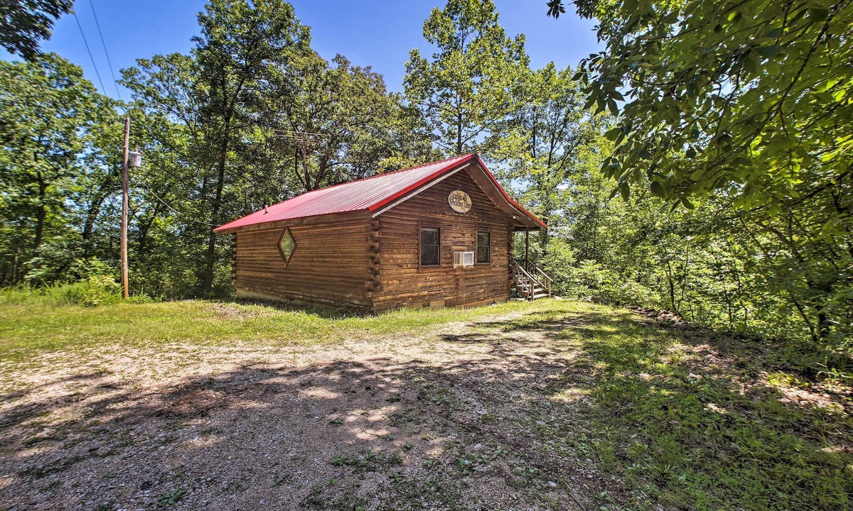 Eureka Springs Cabin | Secluded Studio 1 mi to Thorncrown Chapel