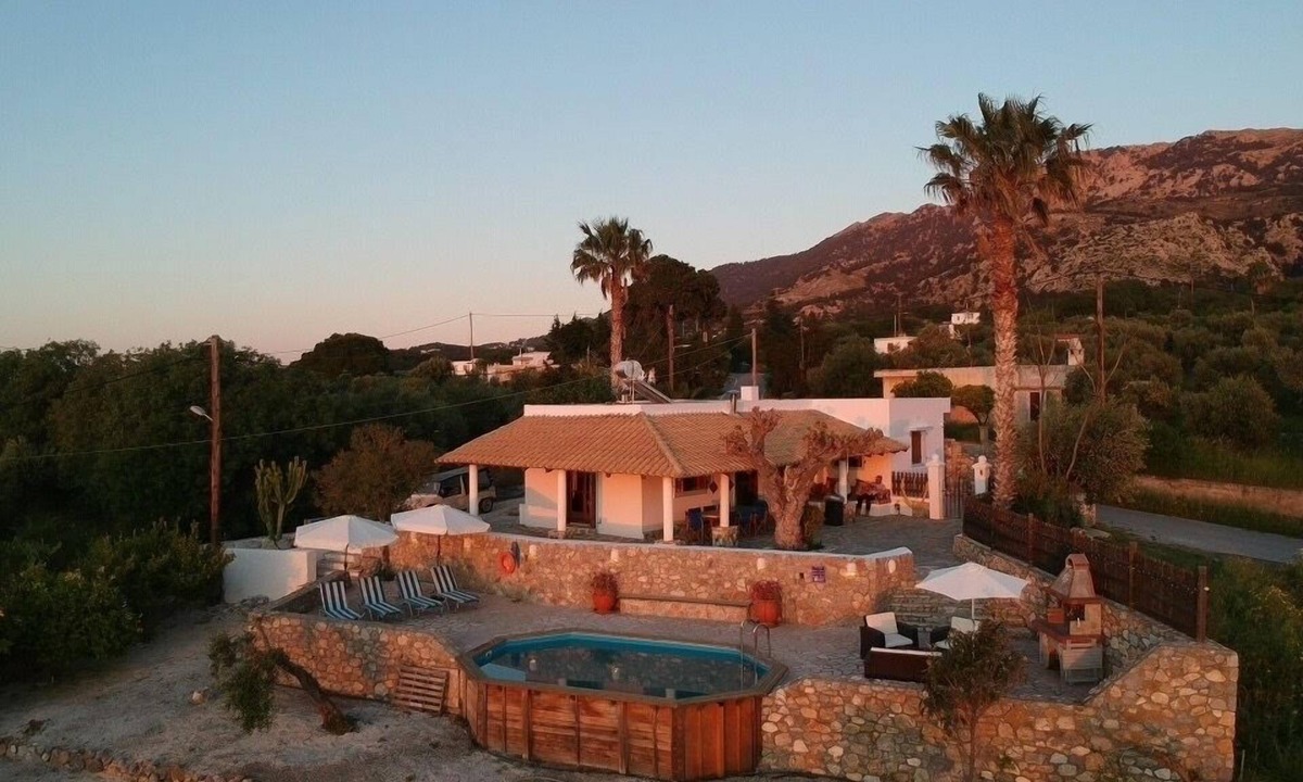 Amaniou Villa | Secluded traditional greek house with pool, sleeps 4+2,panoramic views of sunset