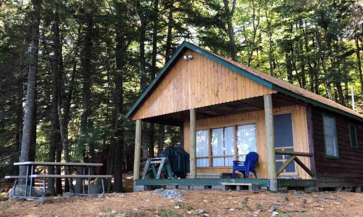 Sebago Cottage | Secluded Waterfront Cottage on Peabody Pond – Perfect Maine Escape