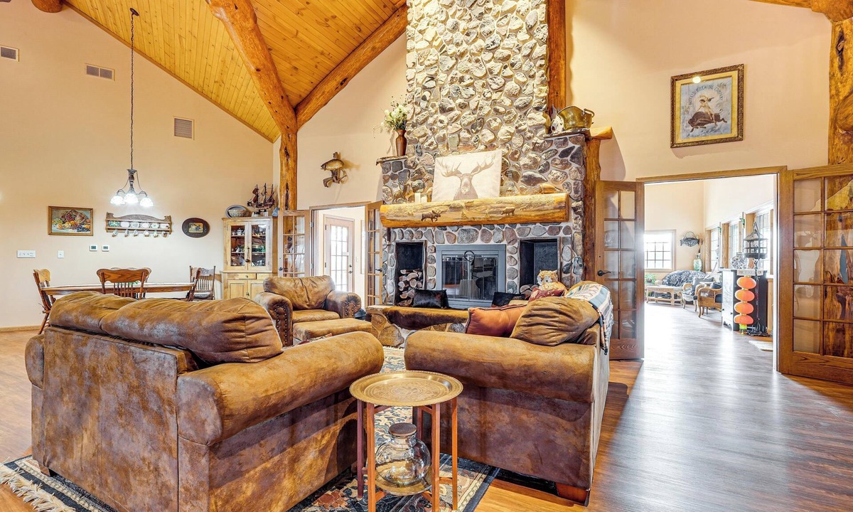 Preble House | Secluded, Waterfront Home w/Patio in Craigville!