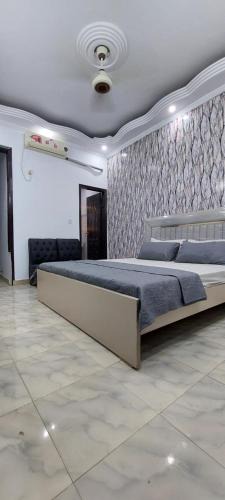 Gulshan-e-Iqbal House | Second Home 3BR Entire Place Gulshan Iqbal blk 10