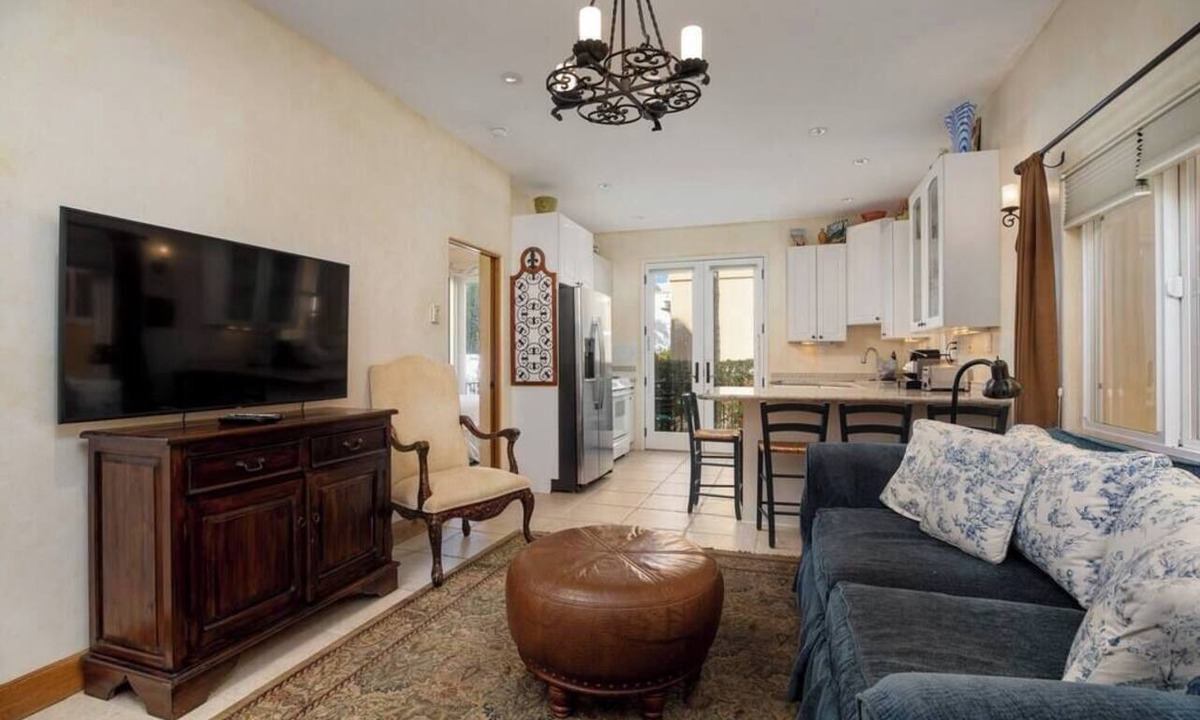 West Beach Apartment | Secret Getaway — 2 blocks to the Beach and Funk Zone
