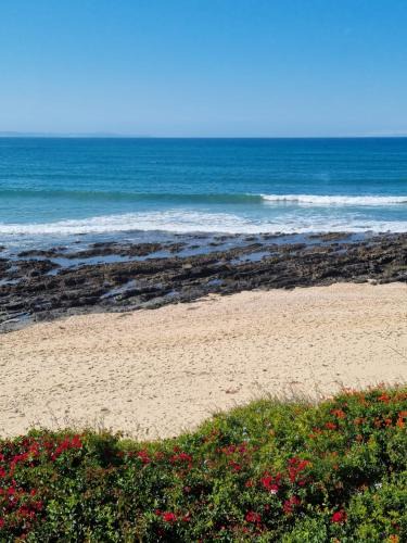 Jeffreys Bay Apartment | SEEMEEU