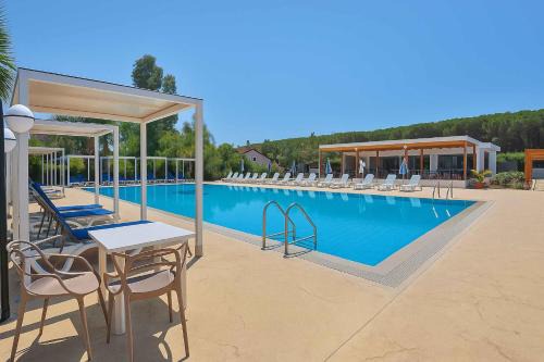 Laura Resort | Selene Resort