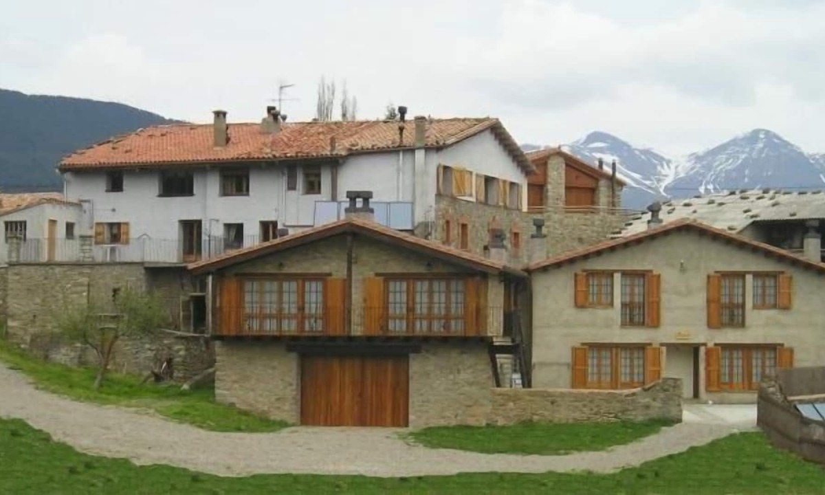 Campelles Cottage | Self catering Can Tubau for 20 people