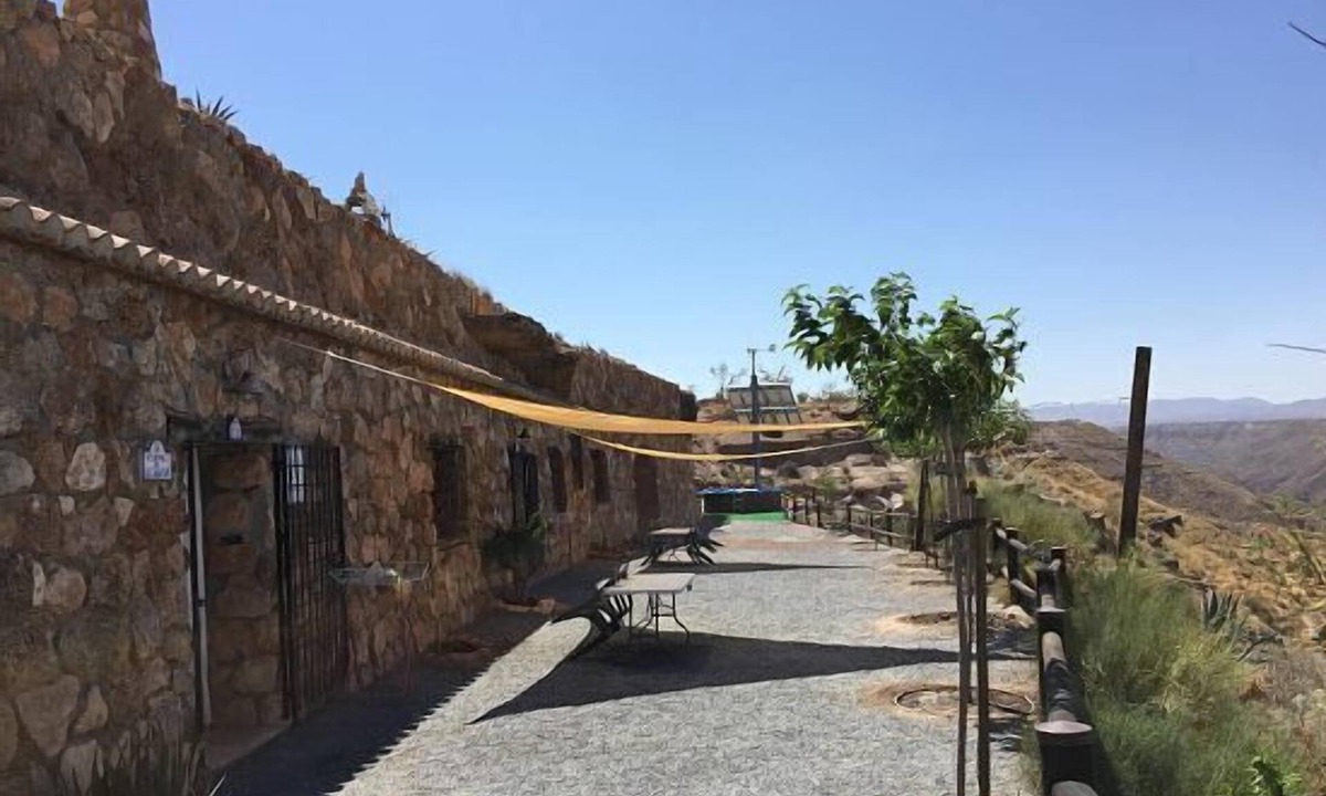 Gorafe Cabin | Self catering Cuevas el Torriblanco for 5 people