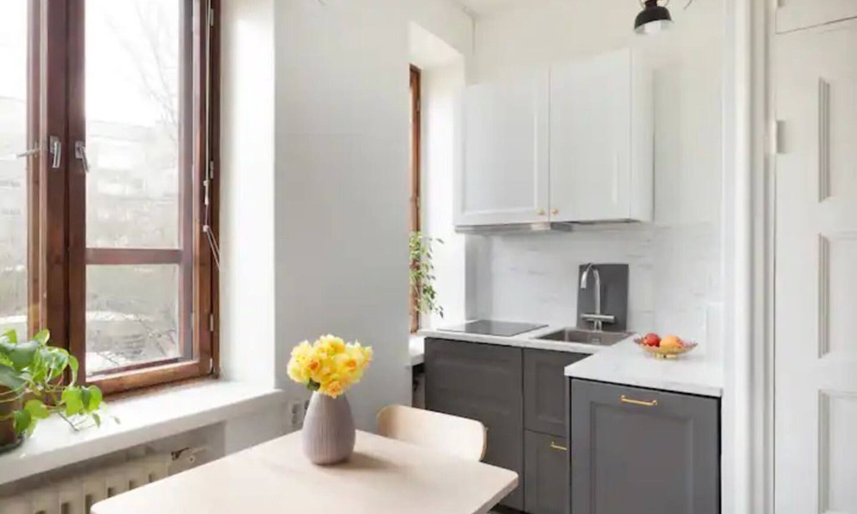 Keskinen District Apartment | Self check-in: Charming flat with garden