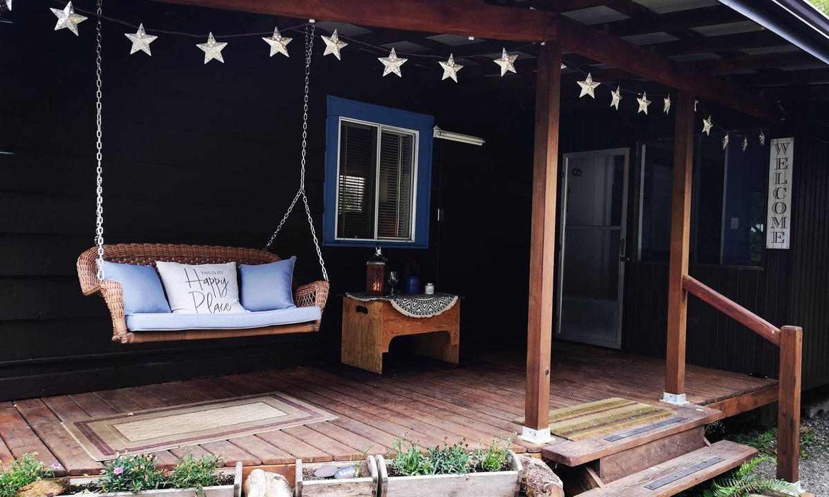 Zeballos Cabin | Self contained cabin for couples or groups in the wonderful town of Zeballos