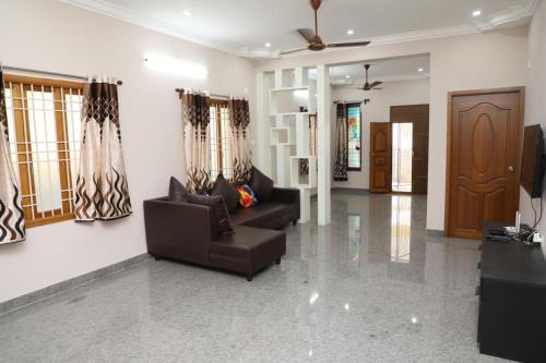 Kalapettai Apartment | Selvi Villa