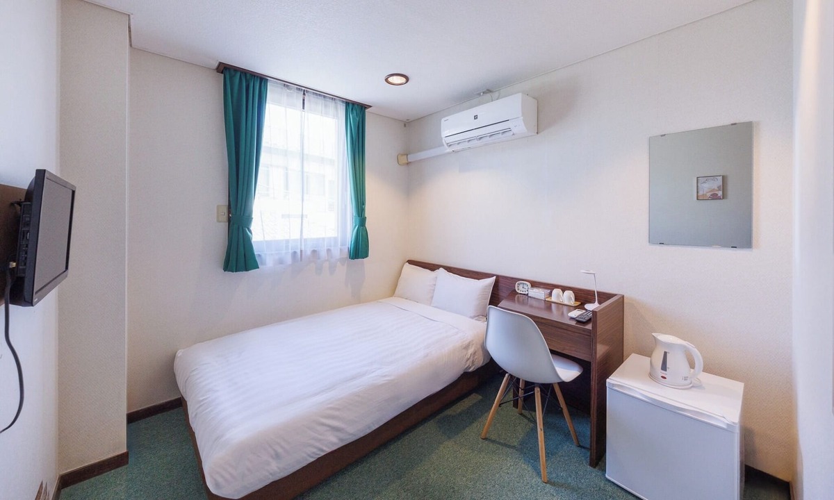 Hitachi Hotel | semi double room/Hitachi Ibaraki