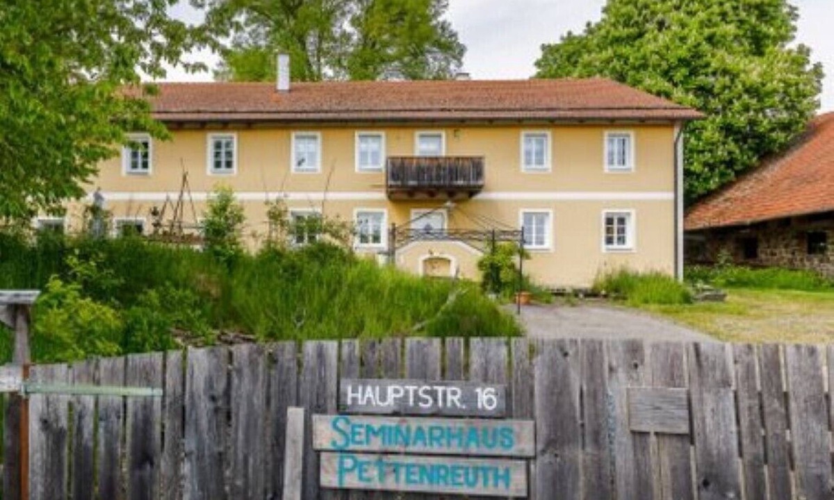 Bernhardswald Apartment | Seminar House Pettenreuth Apartment DG2