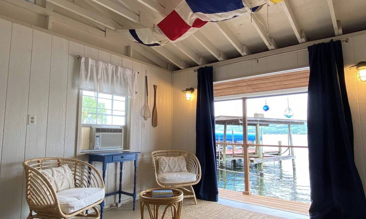 Town of Reading Cabin | Seneca Lakefront Cabin & Beach Cottage