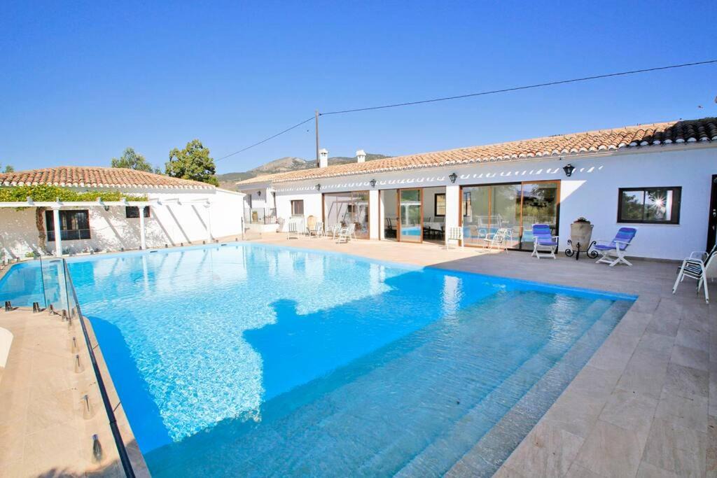 Onil Apartment | Senia Tomaset I