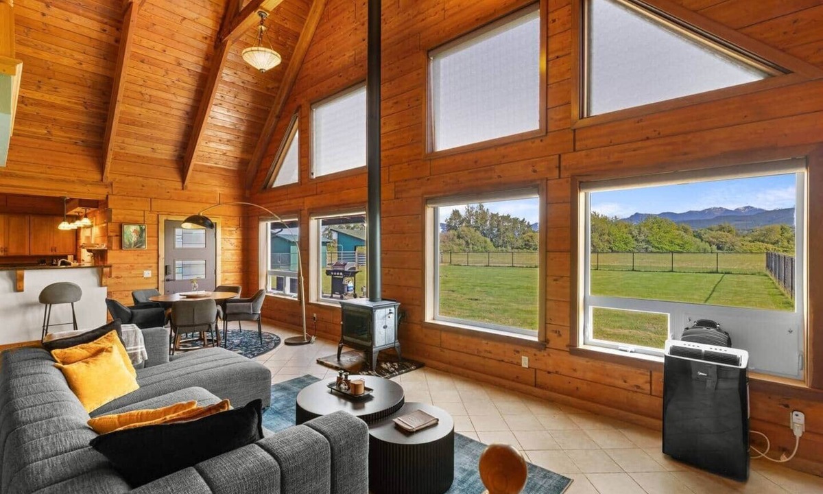 Sequim House | Sequoia Grove | 5-Acre Farm & Mountain Views