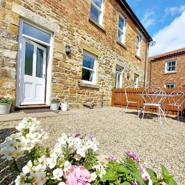 Castleton House | Serendipity cottage