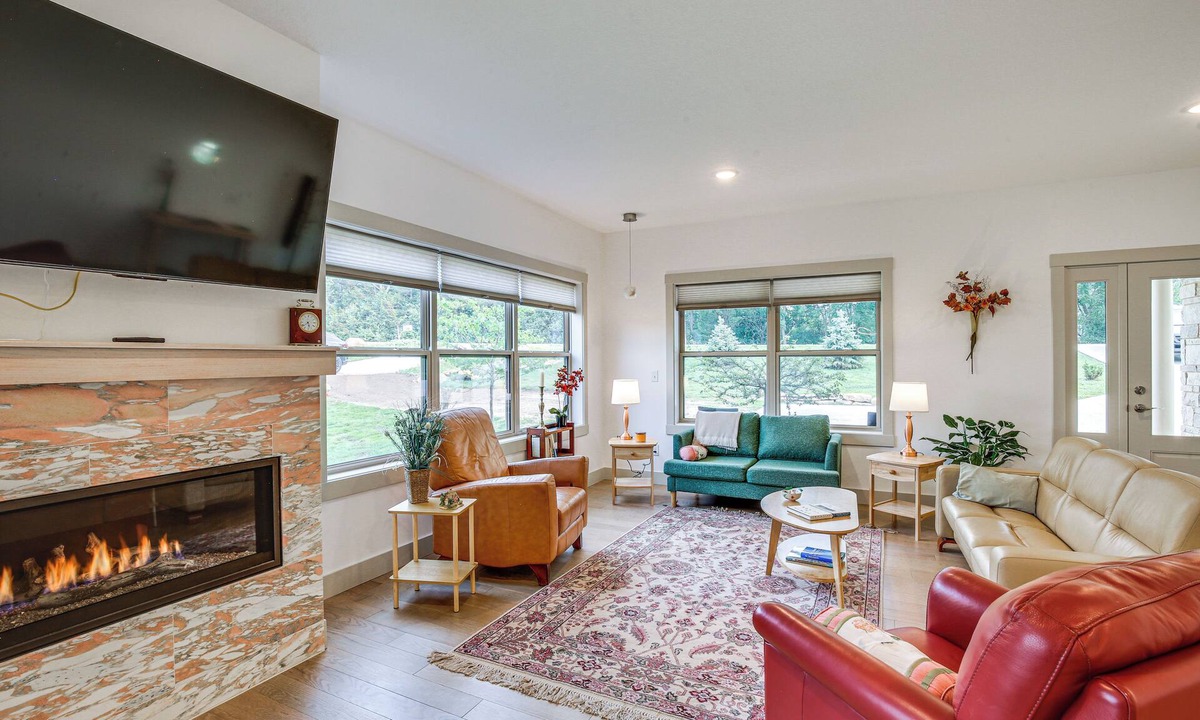 Pine Island House | Serene 1/3 Acre-Families, Exec, Mayo