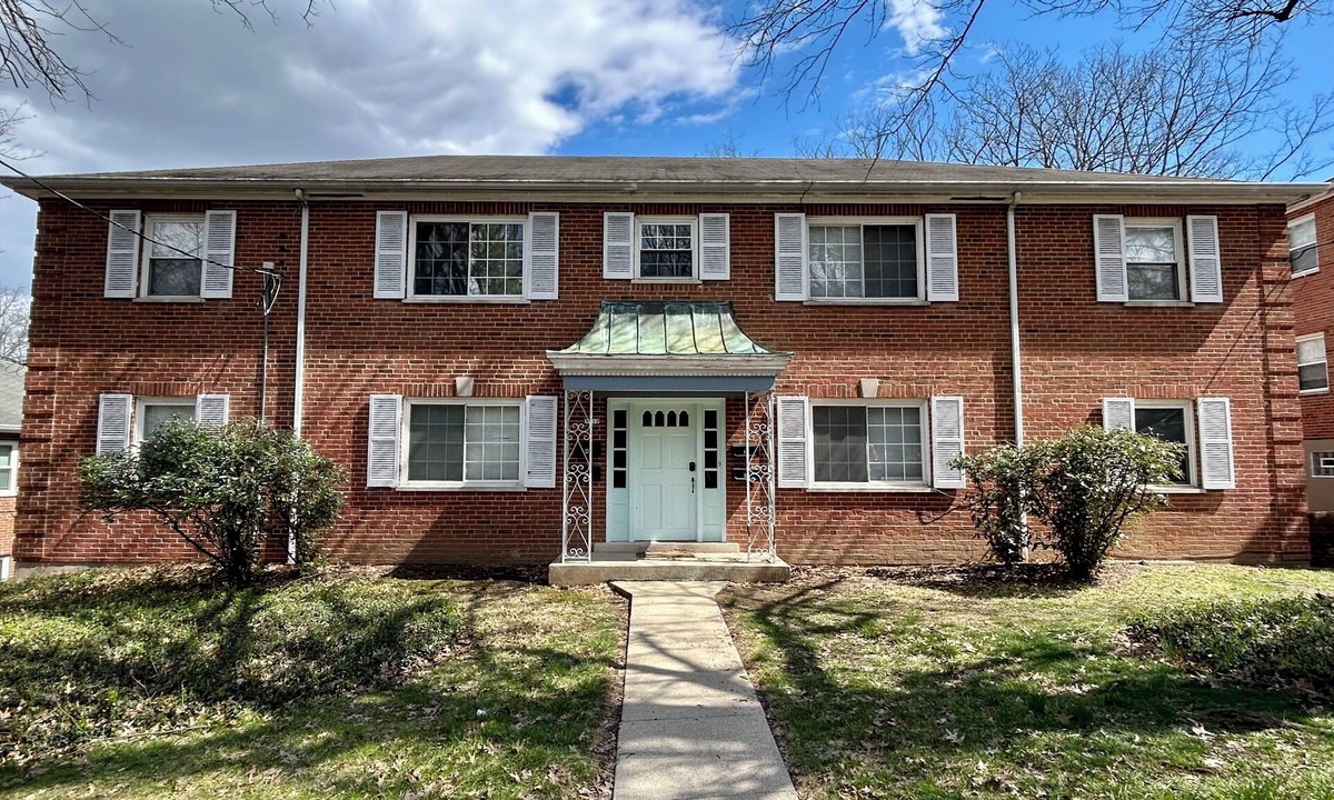 Westwood Apartment | Serene 2-bedroom apartment with AC in charming Cincinnati