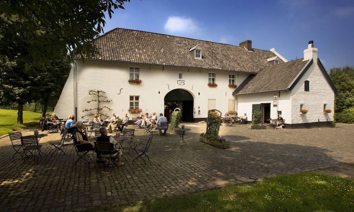 Municipality of Kerkrade Hotel | Serene Castle Hideaway | Outdoor Dining & Free Parking | Near GaiaZOO