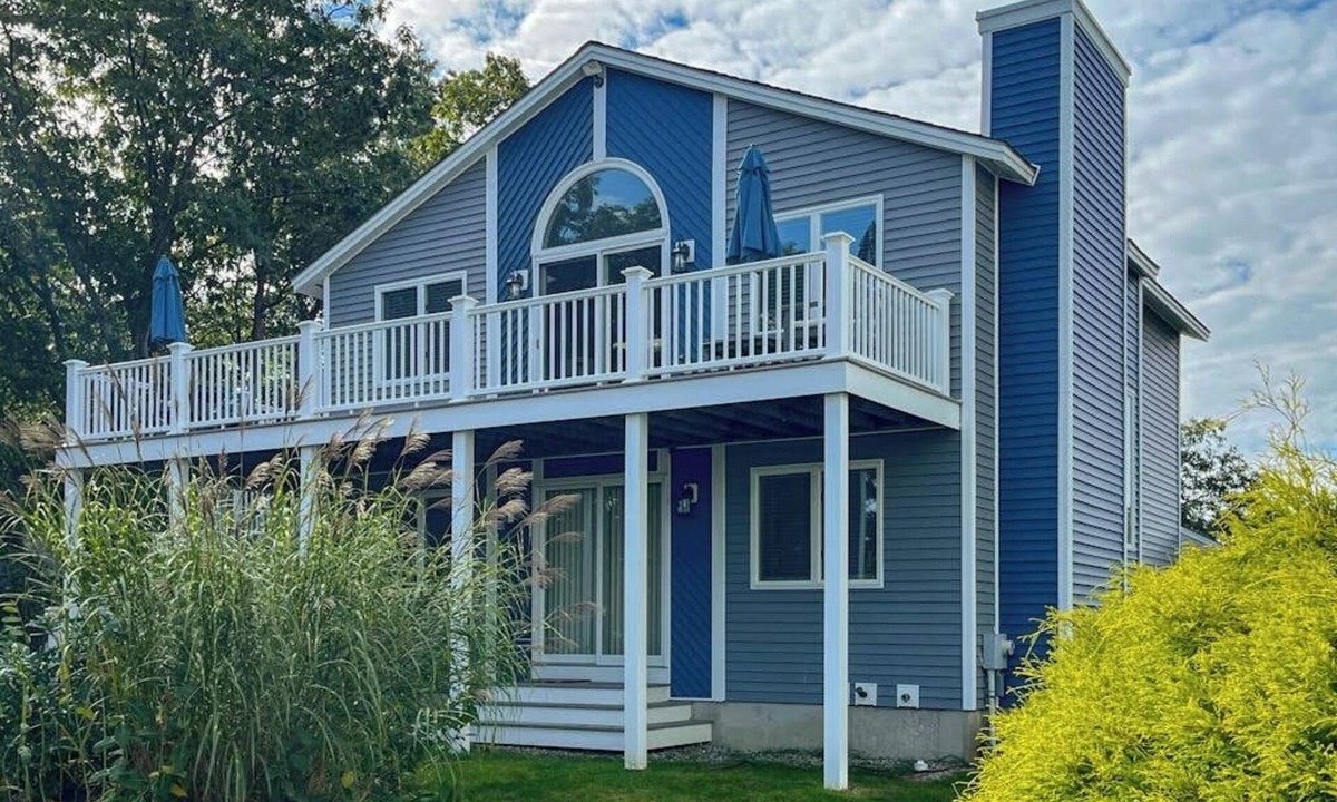 Biddeford Pool House | Serene Coastal Retreat with Breathtaking Ocean Views and Fire pit