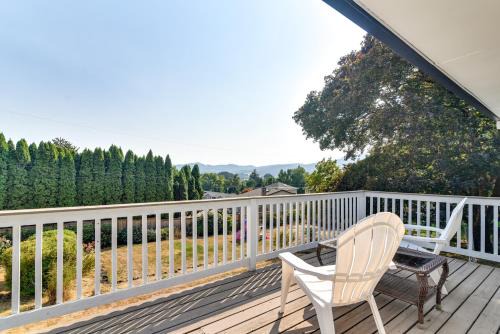 Forest Grove House | Serene Forest Grove Home w/Deck & Stunning Views!