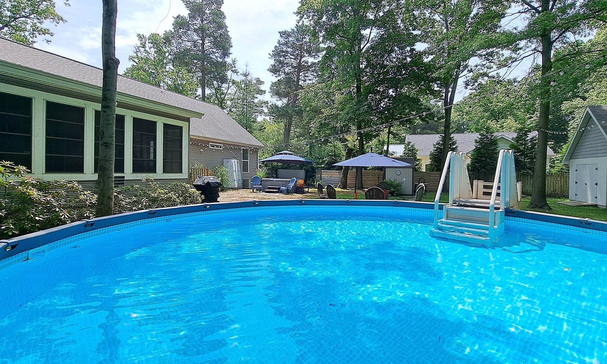 Union Pier House | Serene home heated pool fire pit scrnd porch hot tub
