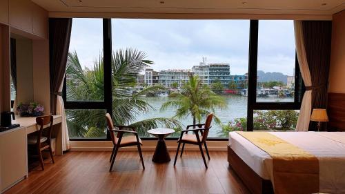 Ha Long Hotel | Serene Hotel