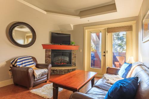 Canmore House | Serene Spruce at Solara Resort