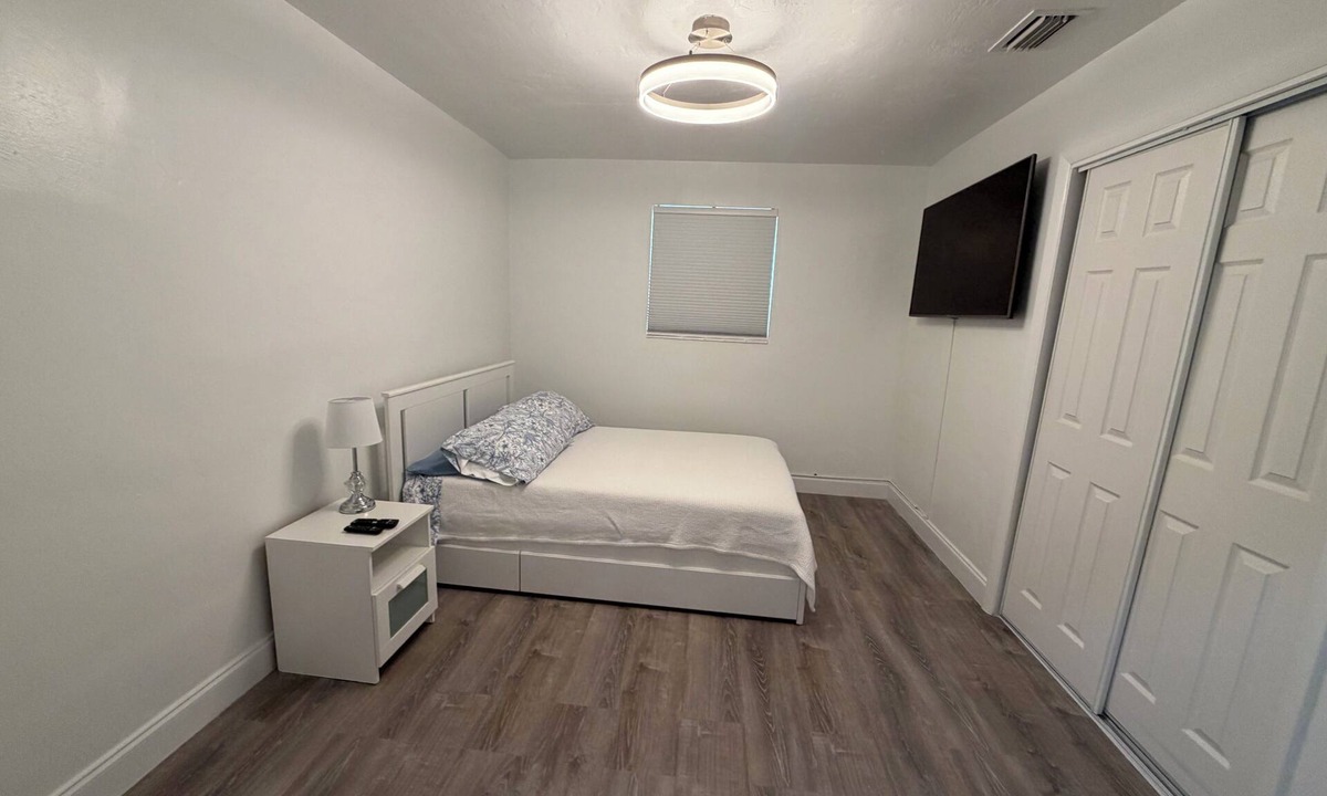 Plantation Apartment | Serene studio in wonderful Plantation location, take a splash on relaxing pool
