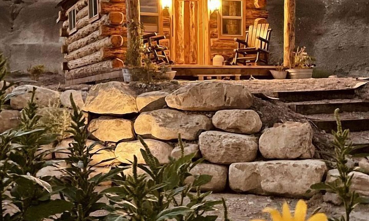 Zion National Park East Entrance Cabin | Serene Western Cabin with 23 Private Acres & Stargazing Near Zion National Park, Mount Carmel, Utah
