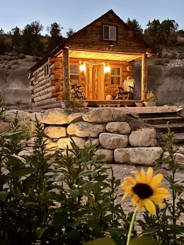 Zion National Park East Entrance House | Serene Western Cabin with 23 Private Acres & Stargazing Near Zion National Park, Mount Carmel, Utah