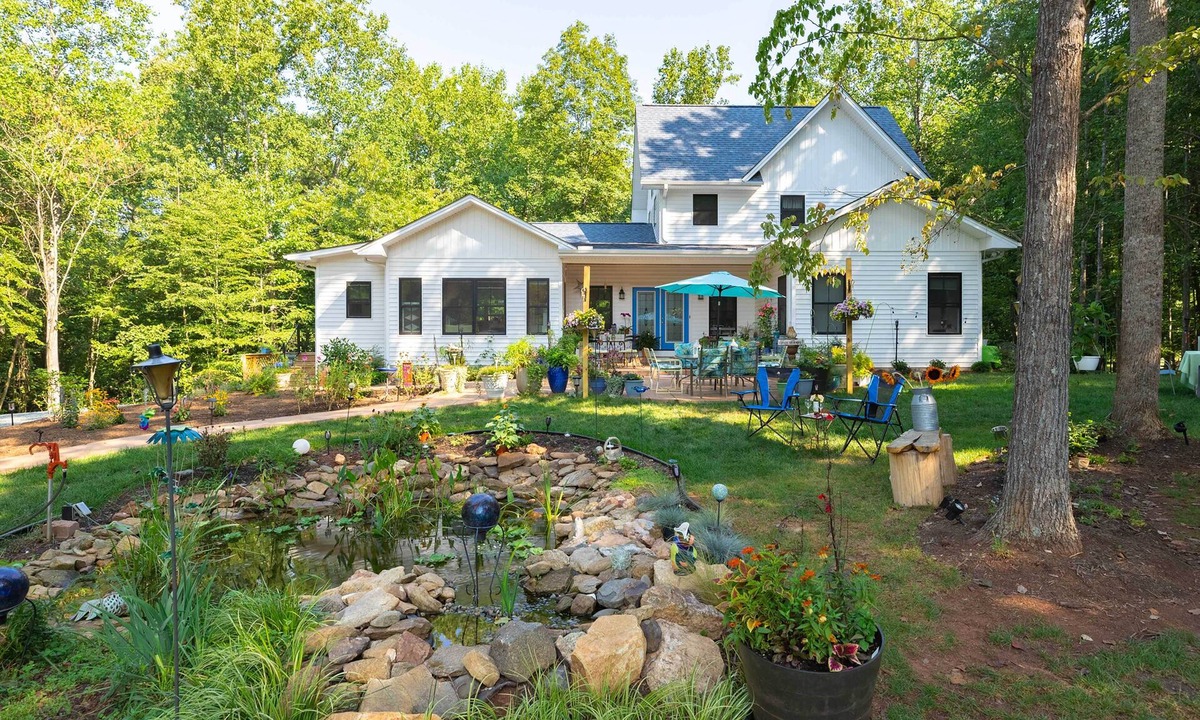 Charlottesville House | Serene Wooded Retreat w/Patios in Charlottesville