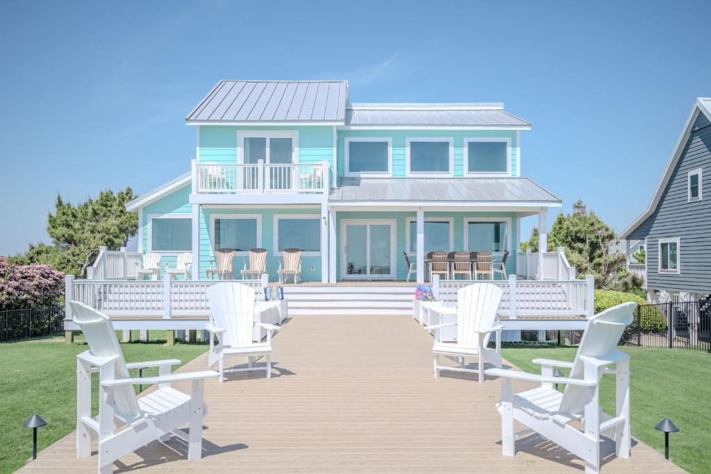 Caswell Beach House | Serenity by the Sea by Oak Island Accommodations