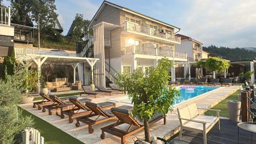 Eselnita House | Serenity
