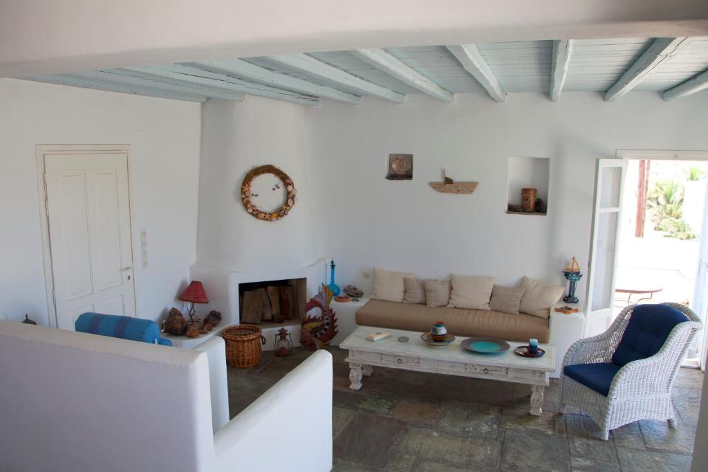 Livadi House | Serifos Homes