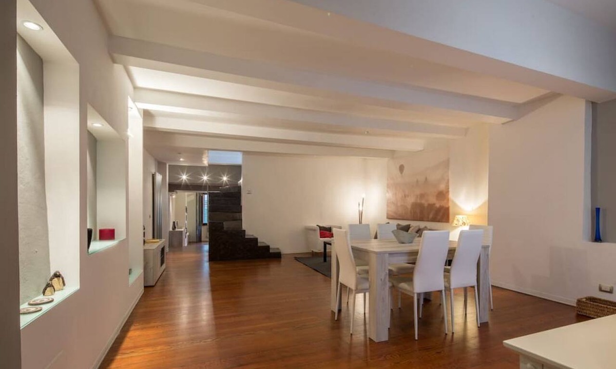 San Frediano Apartment | Serragli Loft Stylish and elegant 2-bedroom apartment