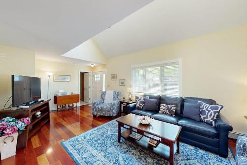 Lagoon Heights House | Set Sail
