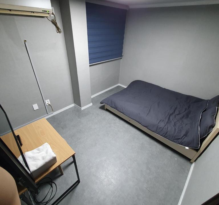 Sinchon-dong House | Seven Hostel