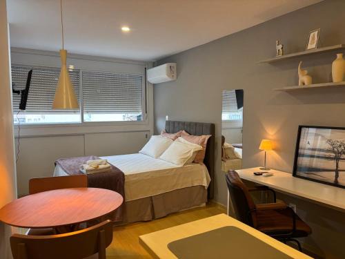 Consolacao Apartment | (SH89) Iluminado Studio c/Ar e Espaço de Trabalho
