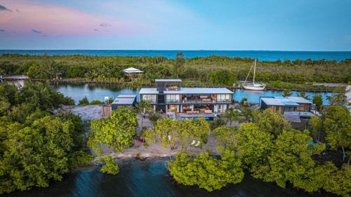 Placencia Villa | Shadow Sands - Modern Ocean Front Villa on Private Island