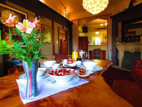 Takaka Bed & Breakfast | Shady Rest Bed & Breakfast