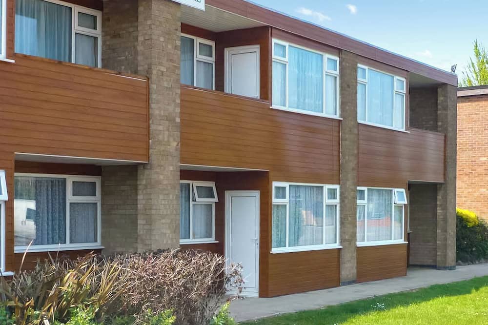 Skegness Apartment | Shakespeare First Floor Apartment (Pet)