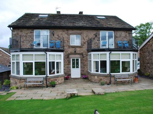 Whaley Bridge House | Shallcross Hall Cottage - Goyt