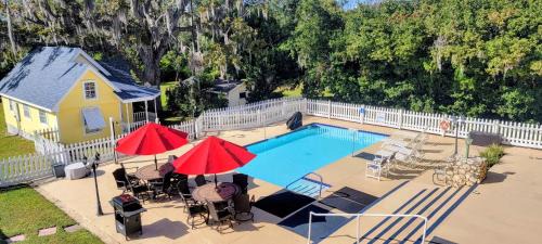 Weirsdale Bed & Breakfast | Shamrock Thistle & Crown B&B