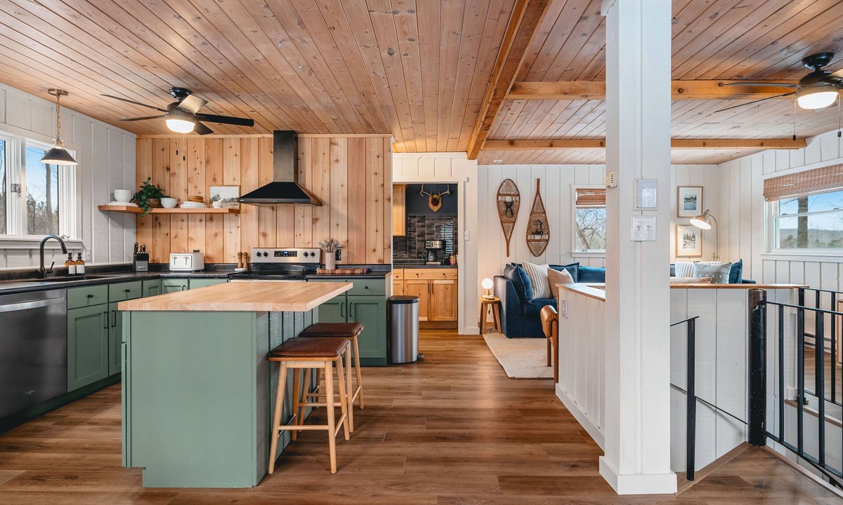 Bellaire Cabin | Shanty Creek, Hot Tub, Game Room, Indoor Pool Access, and Fireplace