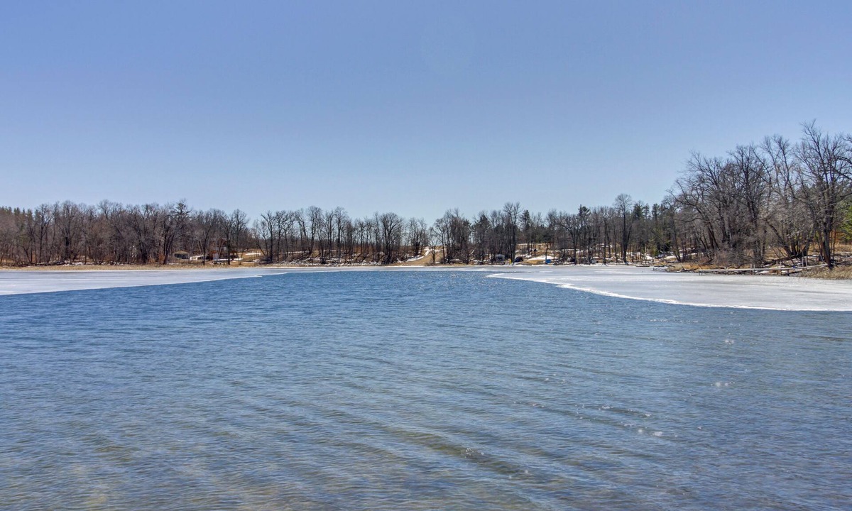 Park Rapids Cabin | Shared Dock: Dog-Friendly Retreat in Park Rapids!